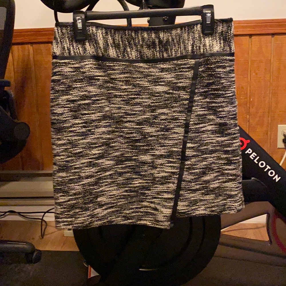 White House Black Market skirt